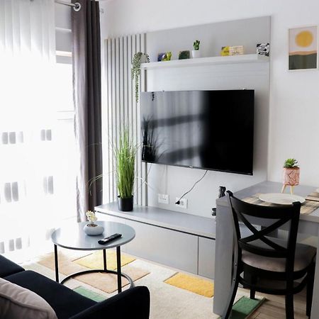 Comfy Studio At 'Mangalem21 Complex' Parking-Wifi-Ac-View 티라나 외부 사진
