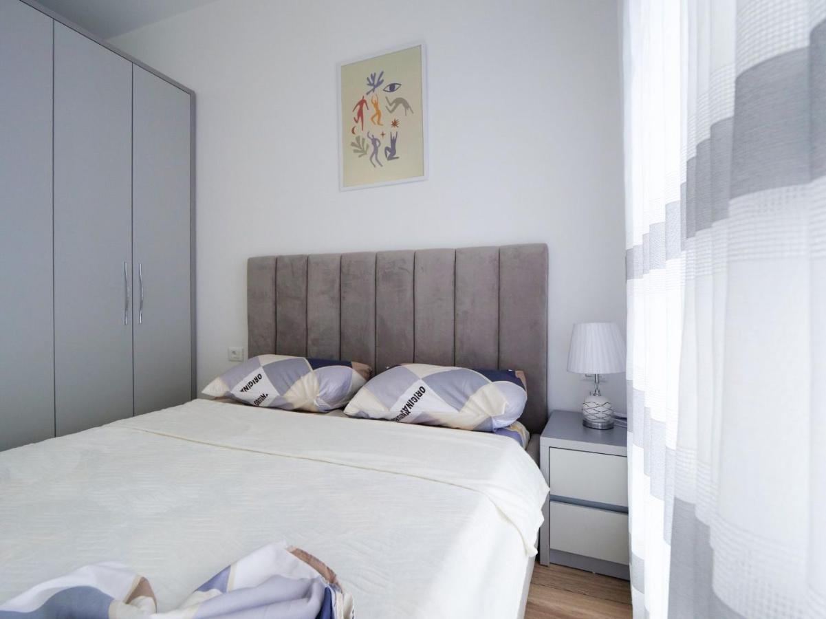 Comfy Studio At 'Mangalem21 Complex' Parking-Wifi-Ac-View 티라나 외부 사진